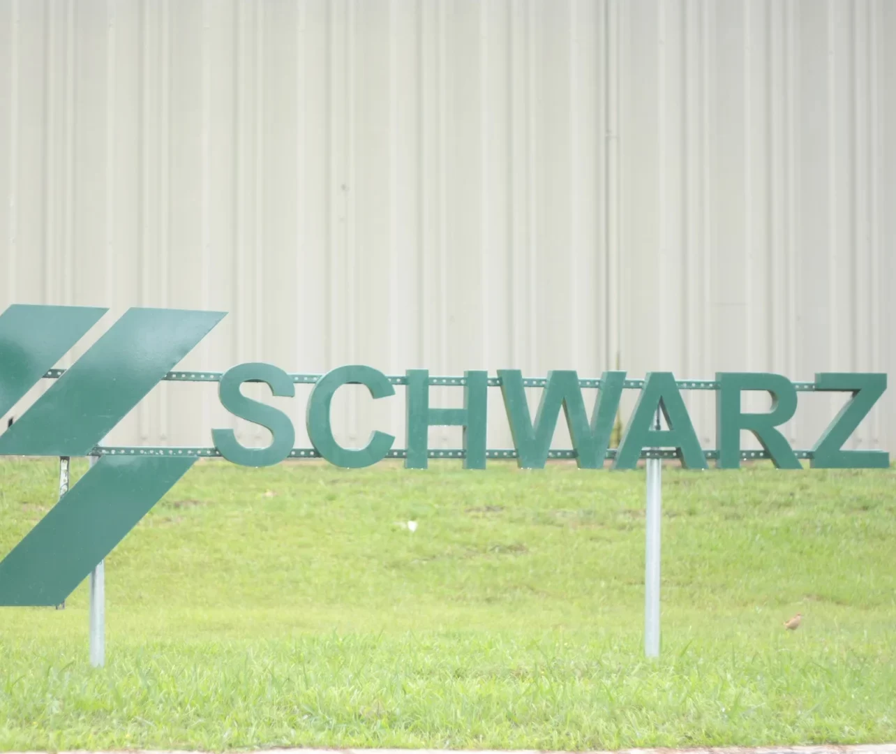 Schwarz